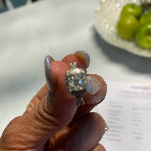 14Karat White Gold 1.00 Total Diamond Weight Round Brilliant Twist Side Accent - Picture 2 of 7